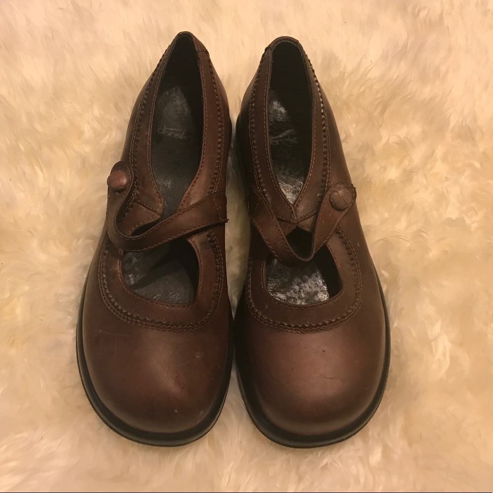 Leather Dansko Mary Jane